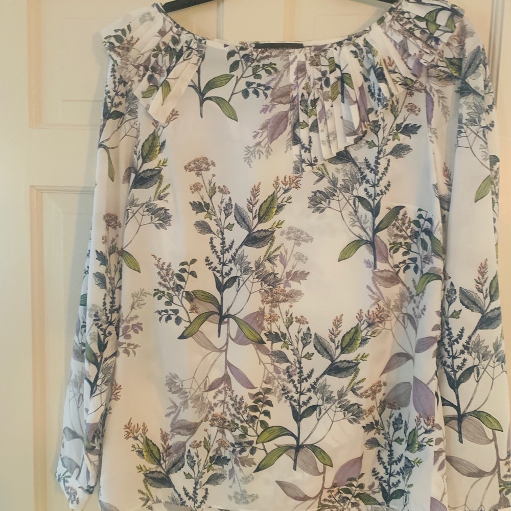 Banana Republic Floral Top with Pleated Collar S